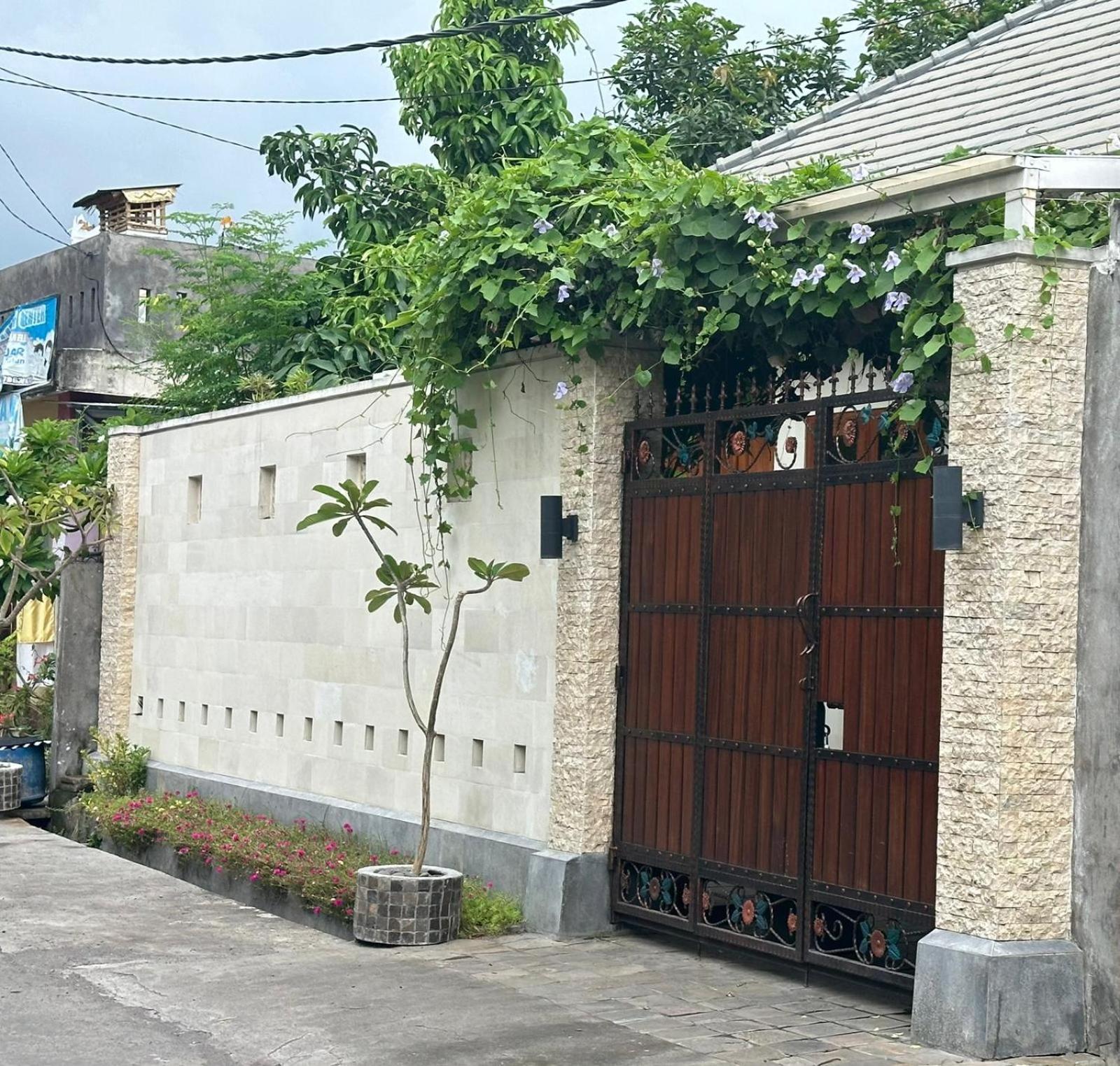 Villa casa shanti deluxe Lovina Esterno foto